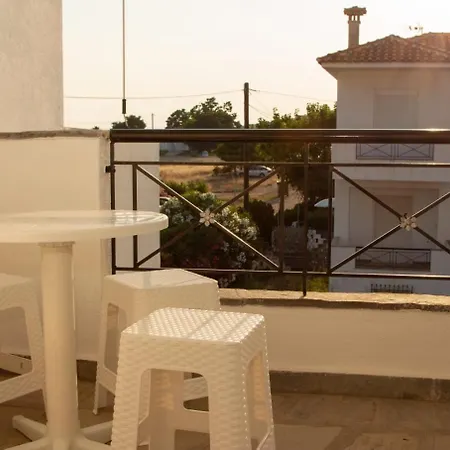 Odysseus Sea View Maisonette