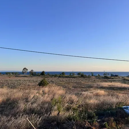 Odysseus Sea View Maisonette