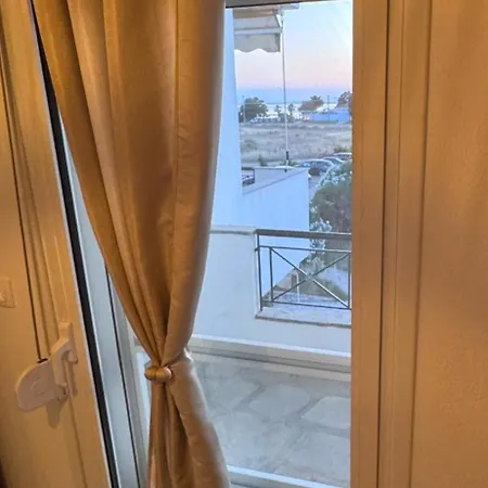 Odysseus Sea View Maisonette